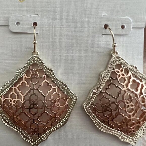 Kendra Scott Stud Earrings - Picture 4 of 6